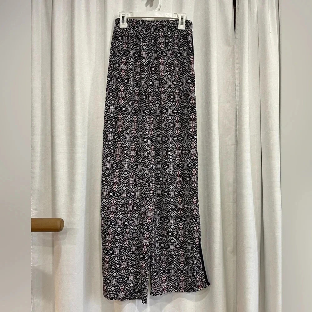 Joe B Women’s XS Flare Pants Floral Pattern GUC